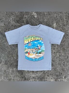 Disney Store Exclusive Summer Adventures Mickey & Friends T-shirt Boys Size S